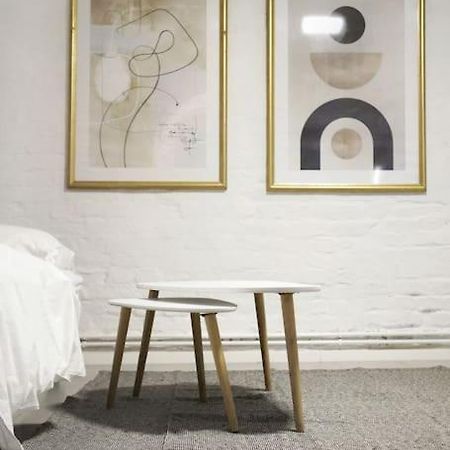 Central, Cozy & Beautiful Designed 2-Rooms Apt. Near River Berlijn Buitenkant foto