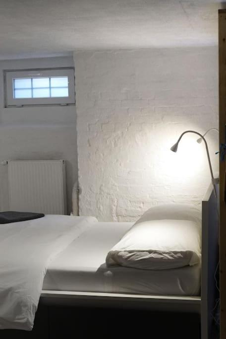 Central, Cozy & Beautiful Designed 2-Rooms Apt. Near River Berlijn Buitenkant foto