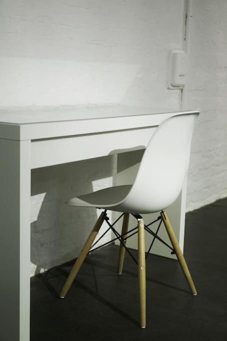 Central, Cozy & Beautiful Designed 2-Rooms Apt. Near River Berlijn Buitenkant foto