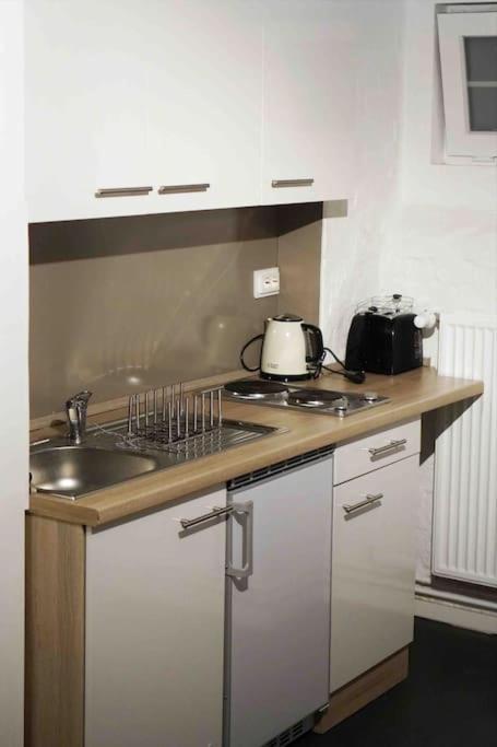 Central, Cozy & Beautiful Designed 2-Rooms Apt. Near River Berlijn Buitenkant foto